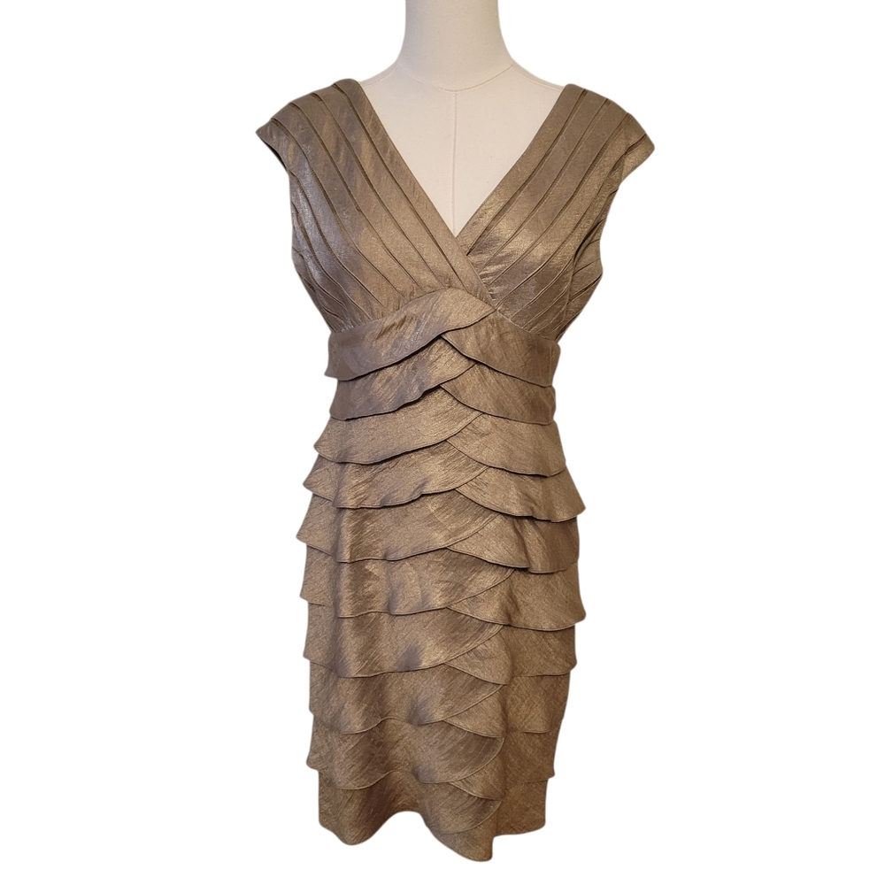 Adrianna Papell Gold Metallic Pleated‎ Cocktail Dress Size 8 Petite